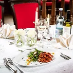 מלון & Restaurant Gutshaus 4*