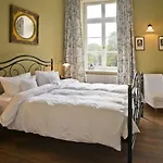 & Restaurant Gutshaus 4* Ludorf