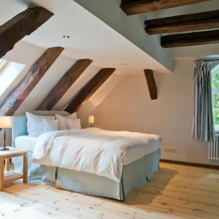Romantik Gutshaus Ξενοδοχείο 4*