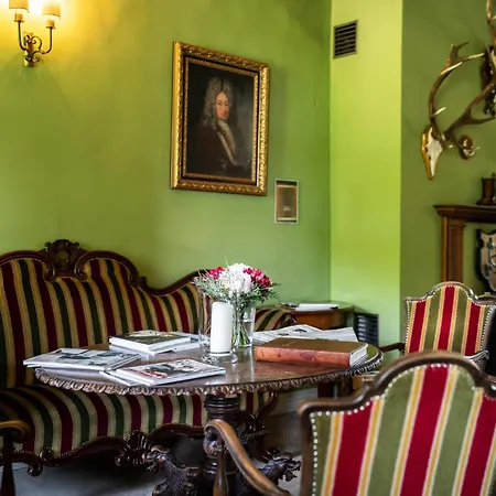 & Restaurant Gutshaus 4*
