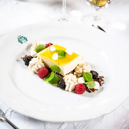Romantik Gutshaus Ξενοδοχείο 4*