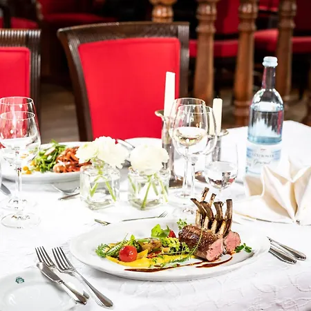 & Restaurant Gutshaus 4* Ludorf