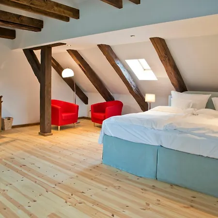 & Restaurant Gutshaus 4* Ludorf