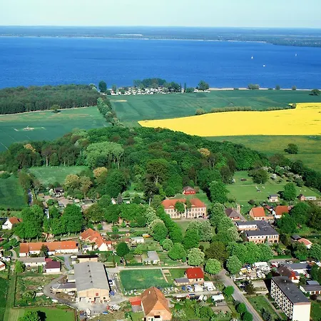 Hotel Romantik Gutshaus 4*