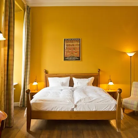 & Restaurant Gutshaus 4*