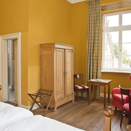 & Restaurant Gutshaus Hotel