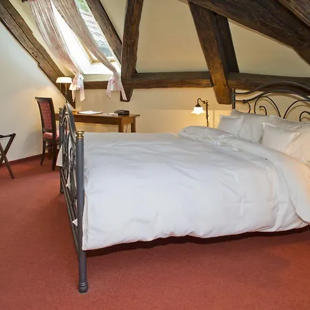 Hotel & Restaurant Gutshaus 4*