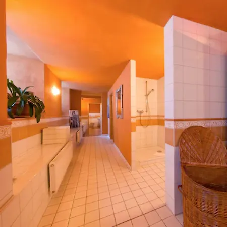 & Restaurant Gutshaus فندق Ludorf