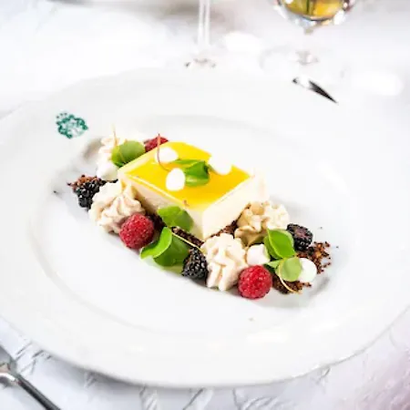 & Restaurant Gutshaus Hotel 4*