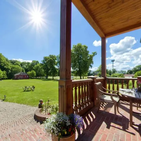 & Restaurant Gutshaus