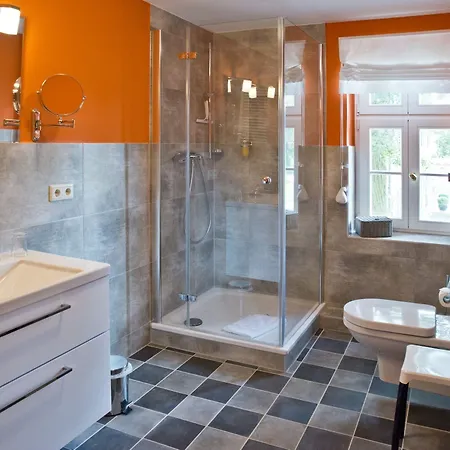 & Restaurant Gutshaus فندق Ludorf