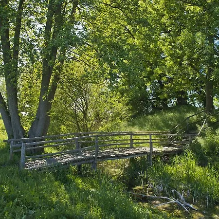 & Restaurant Gutshaus فندق 4*