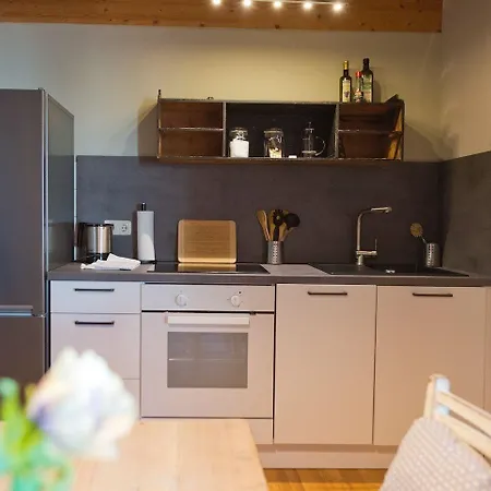& Restaurant Gutshaus 4* Ludorf