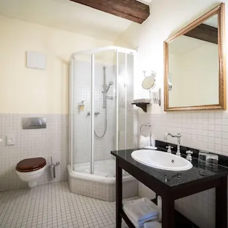 Hotel Romantik Gutshaus 4*